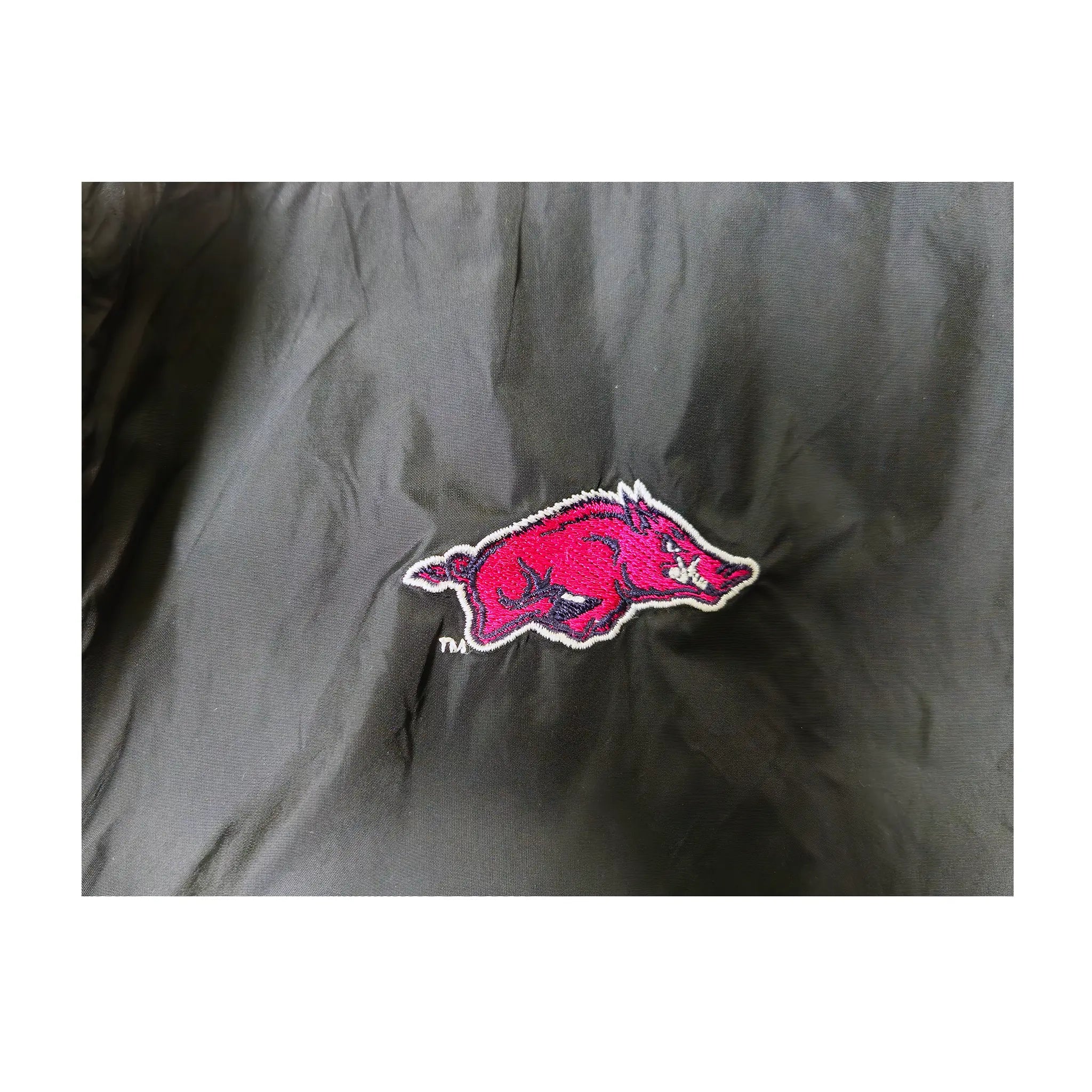 Vintage 2000-talls Adidas Arkansas Razorbacks "Pink Out" vindjakke