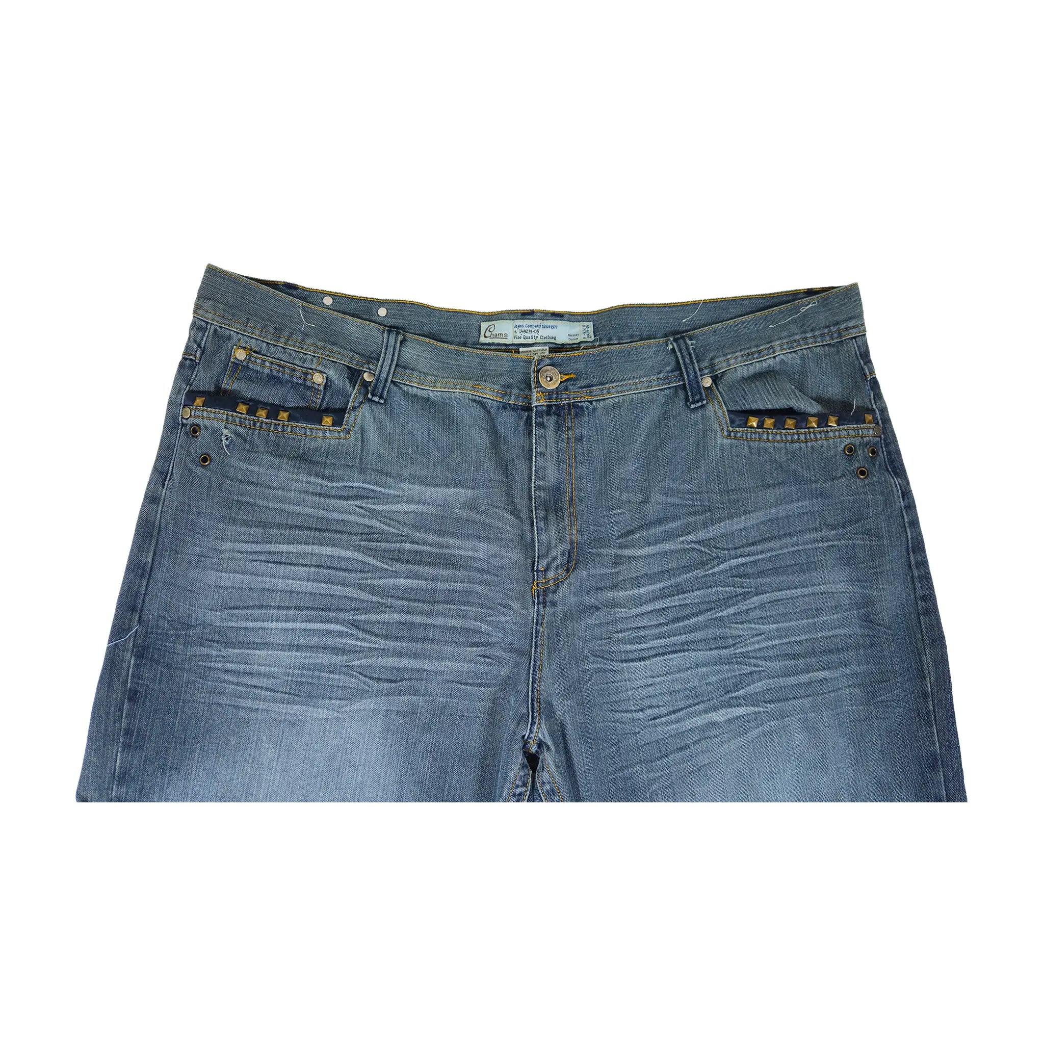 Vintage Y2K Chams Jeans Co. heavily studdet og brodert store størrelse cropped baggy jeans
