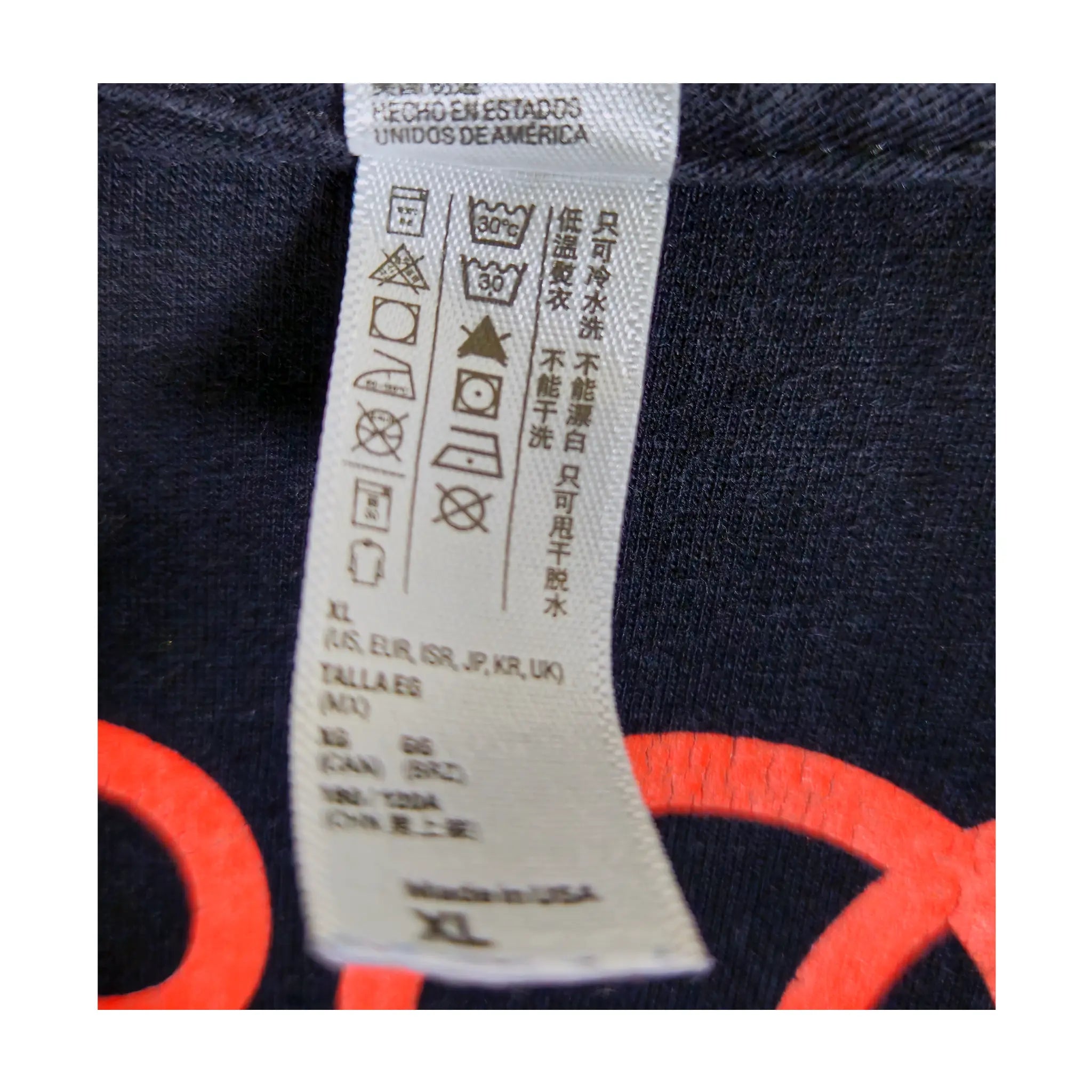 Offisiell Maroon 5 2015 "V" World Tour Tee