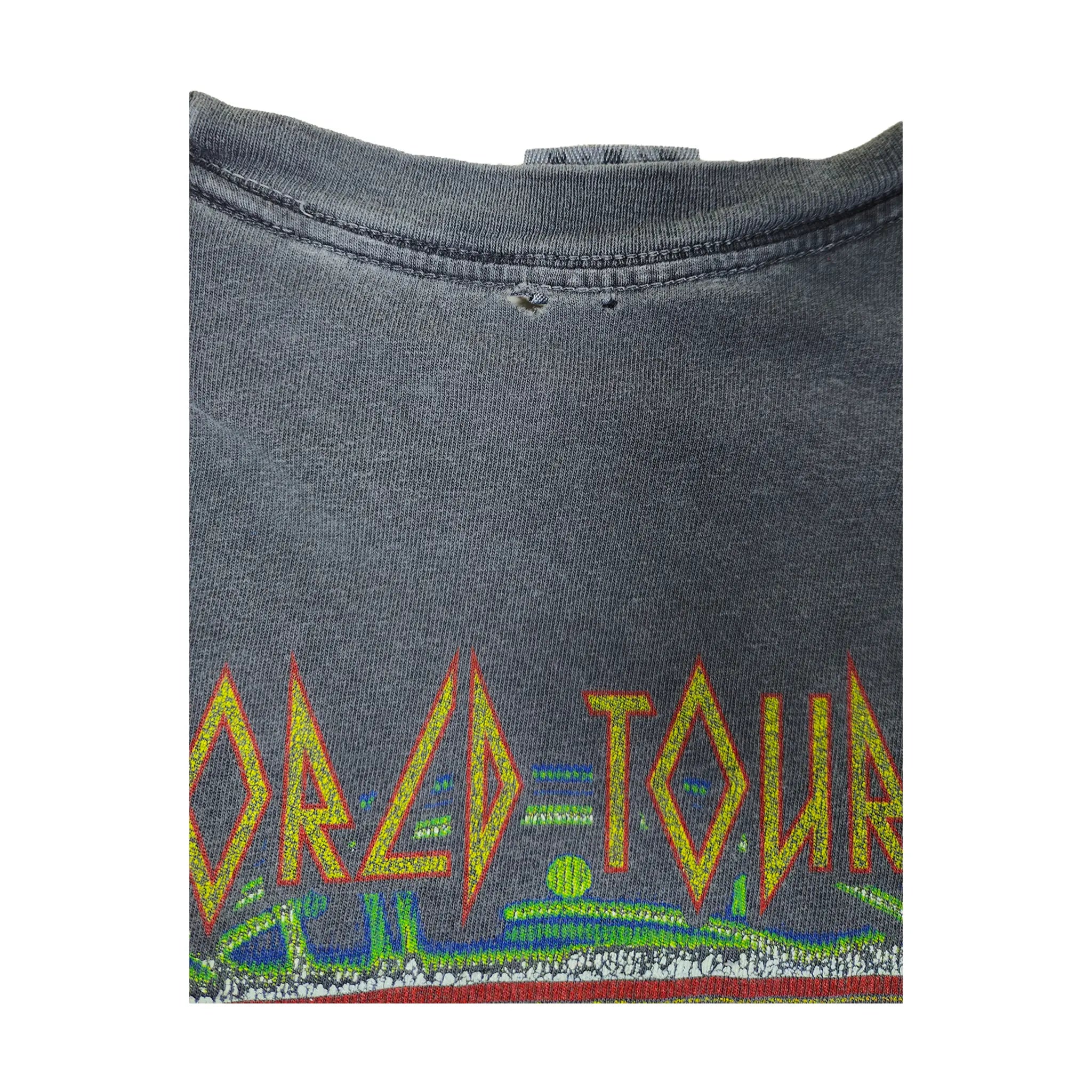Def Leppard 2023 World Tour T-skjorte i slitt stil