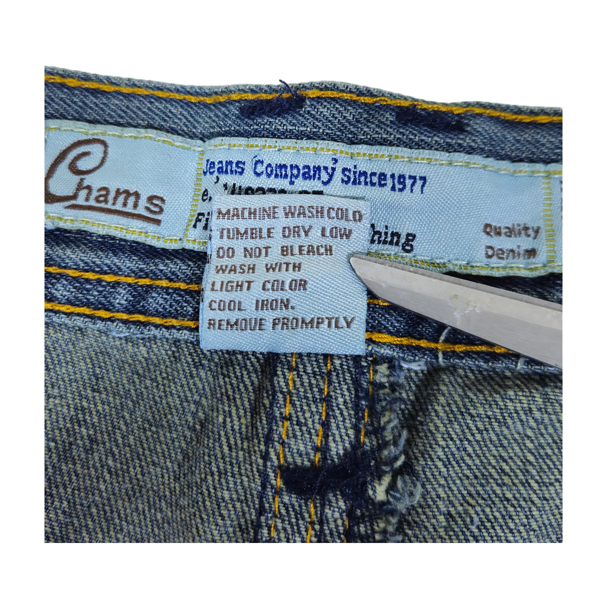 Vintage Y2K Chams Jeans Co. heavily studdet og brodert store størrelse cropped baggy jeans